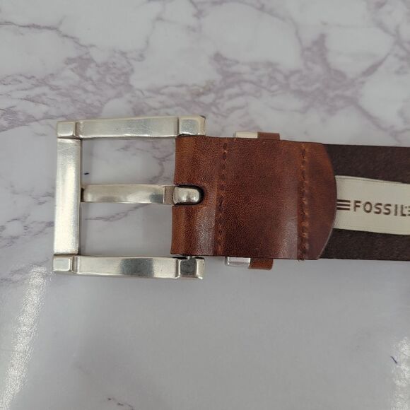 Fossil Men's Brown Leather Belt Silver Toned Buckle - Picture 5 of 13
